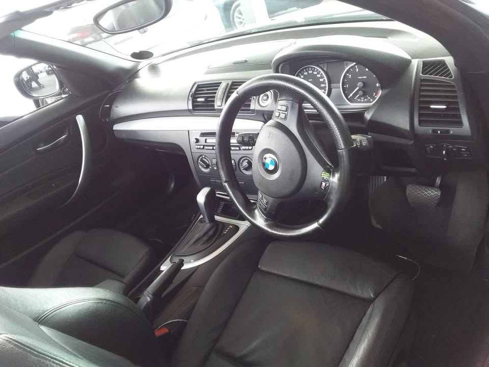2010 model BMW 120i convertible