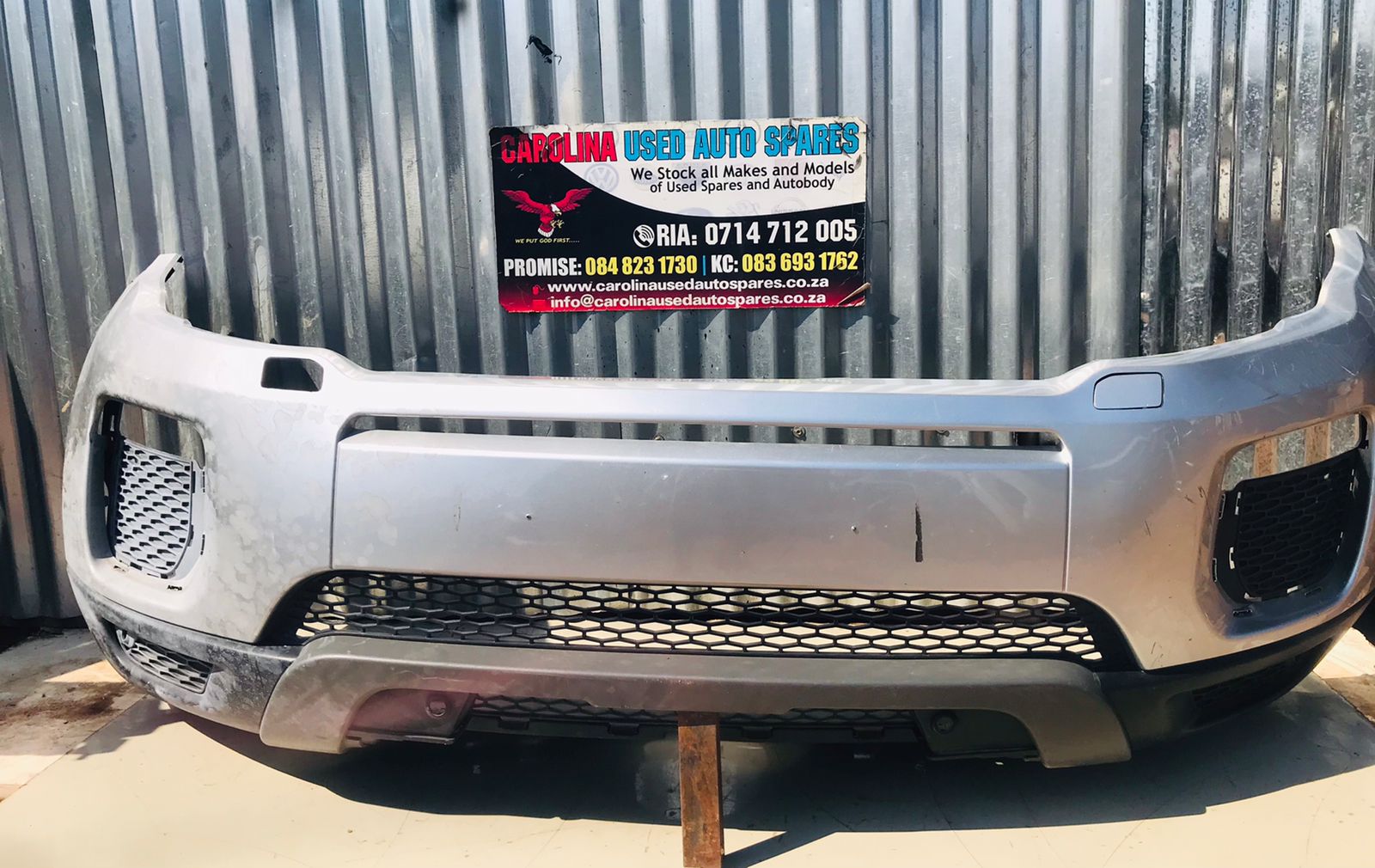 Range Rover Evoque Dynamic complete front bumper - Private Seller Range Rover Evoque Dynamic complete front bumper - Private Seller