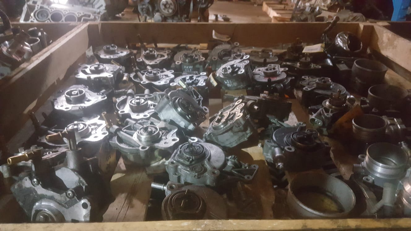 2010 Freelander 2 2.2 TD4 Vacuum Pump for sale 2010 Freelander 2 2.2 TD4 Vacuum Pump for sale