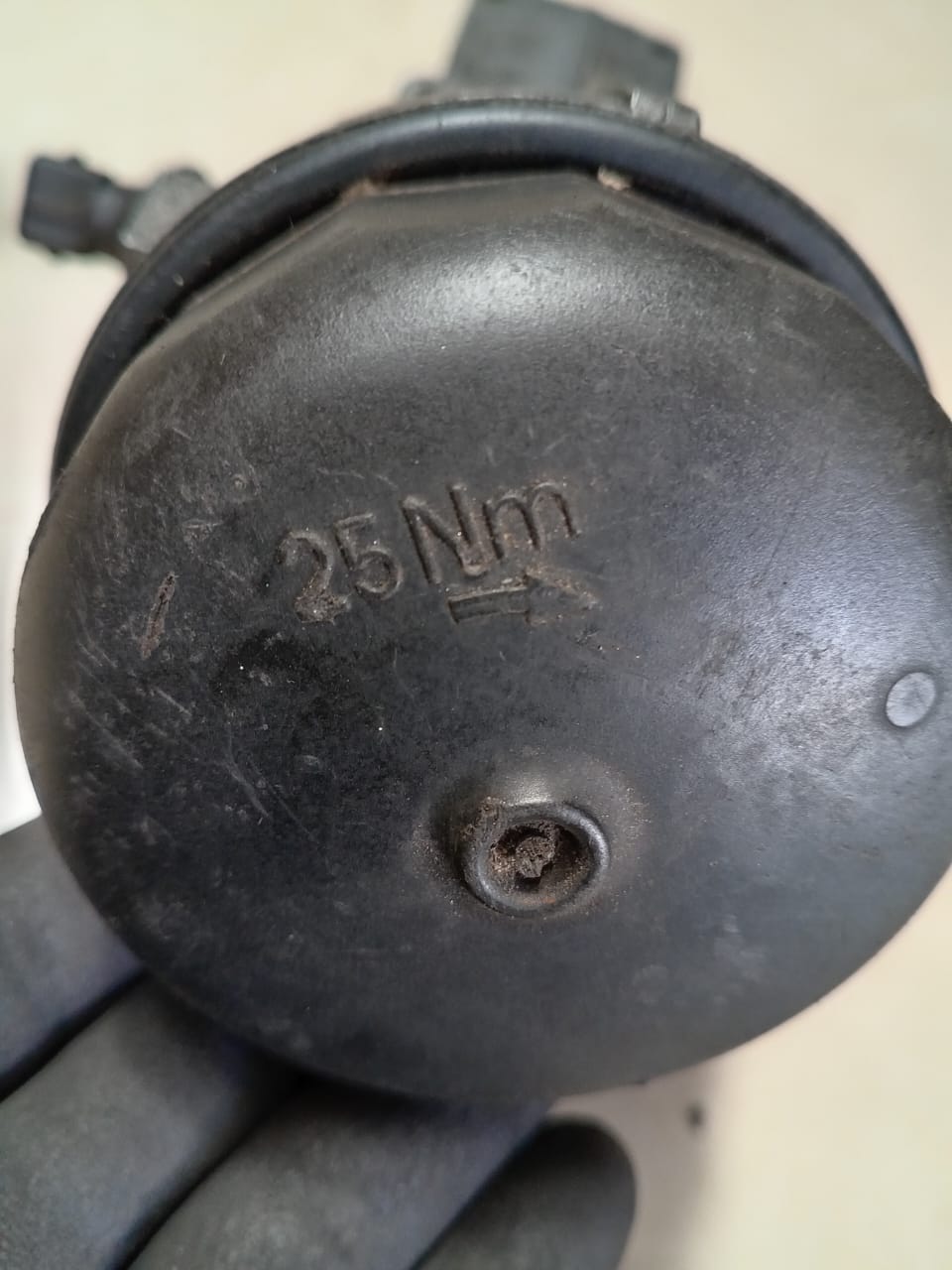 BMW oil housing with cap oil switch pressure valve - Private Seller