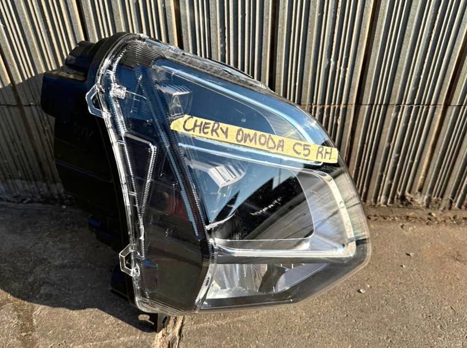 Chery Omoda C5 headlight - Private Seller Chery Omoda C5 headlight - Private Seller