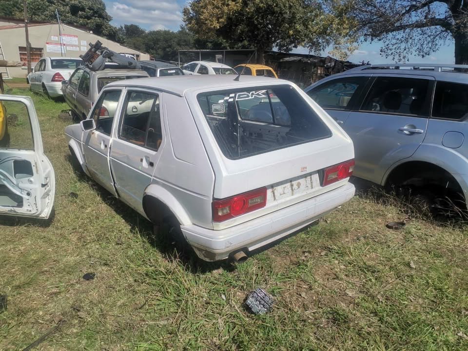 Golf 1 stripping for spares - Private Seller