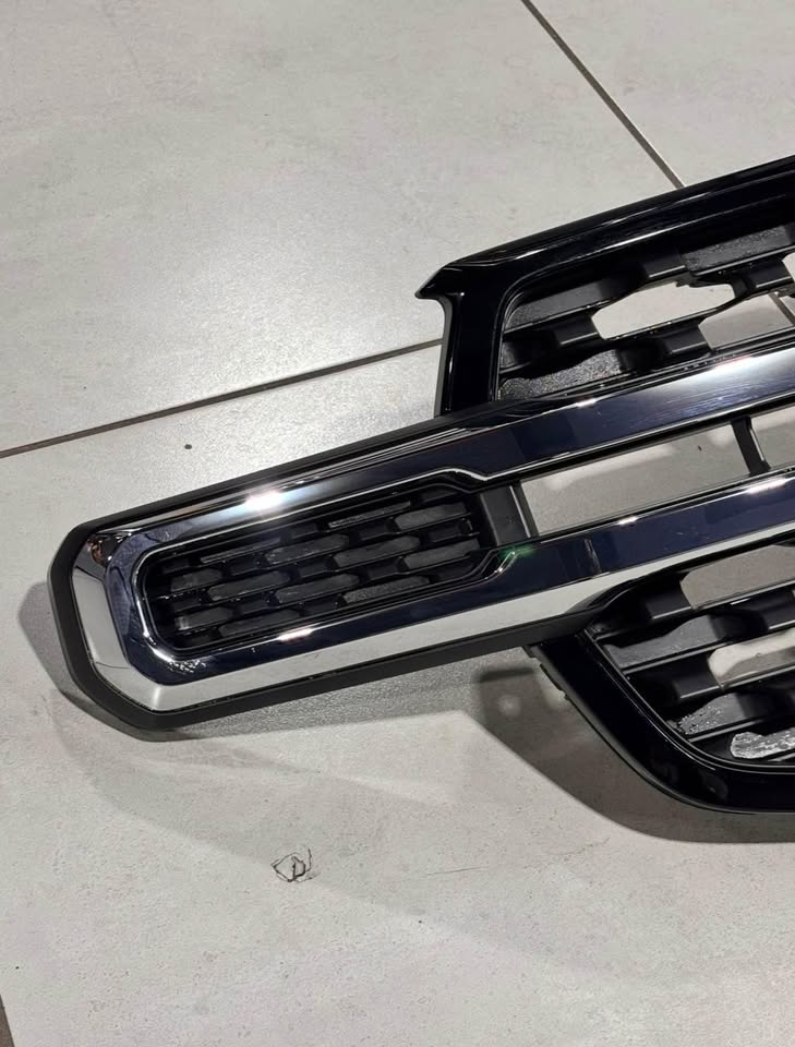 Ford Ranger Next Gen OEM Grill - Private Seller Ford Ranger Next Gen OEM Grill - Private Seller