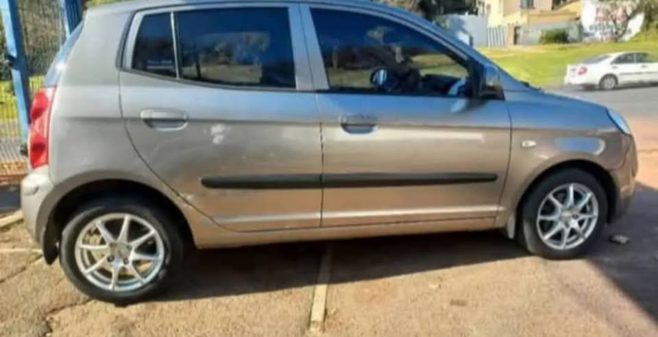 2011 KIA PICANTO 1.0 MANUAL TRANSMISSION IN EXCELLENT CONDITION