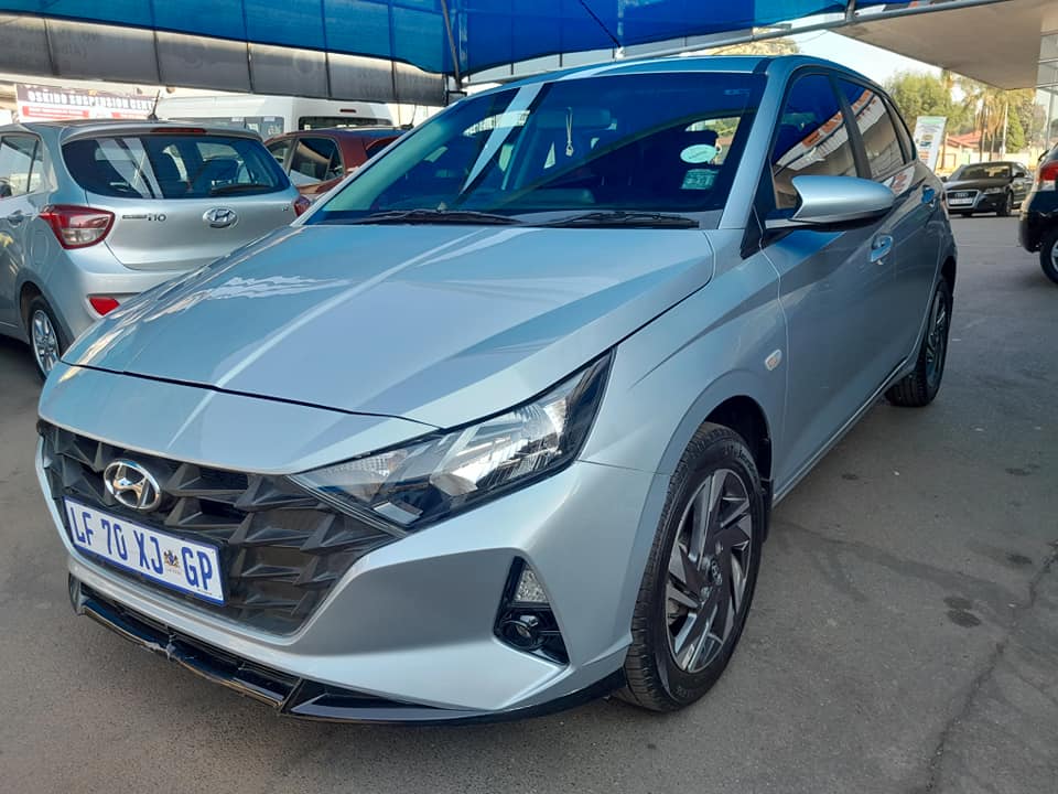 2023 HYUNDAI I20 1.2 MANUAL