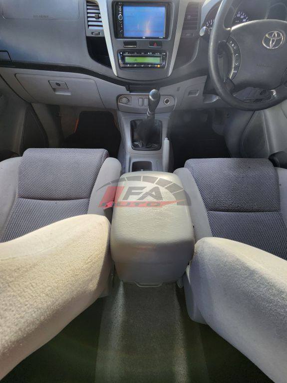 TOYOTA HILUX 2.7 VVT-I RAIDER DOUBLE CAB BAKKIE FORSALE