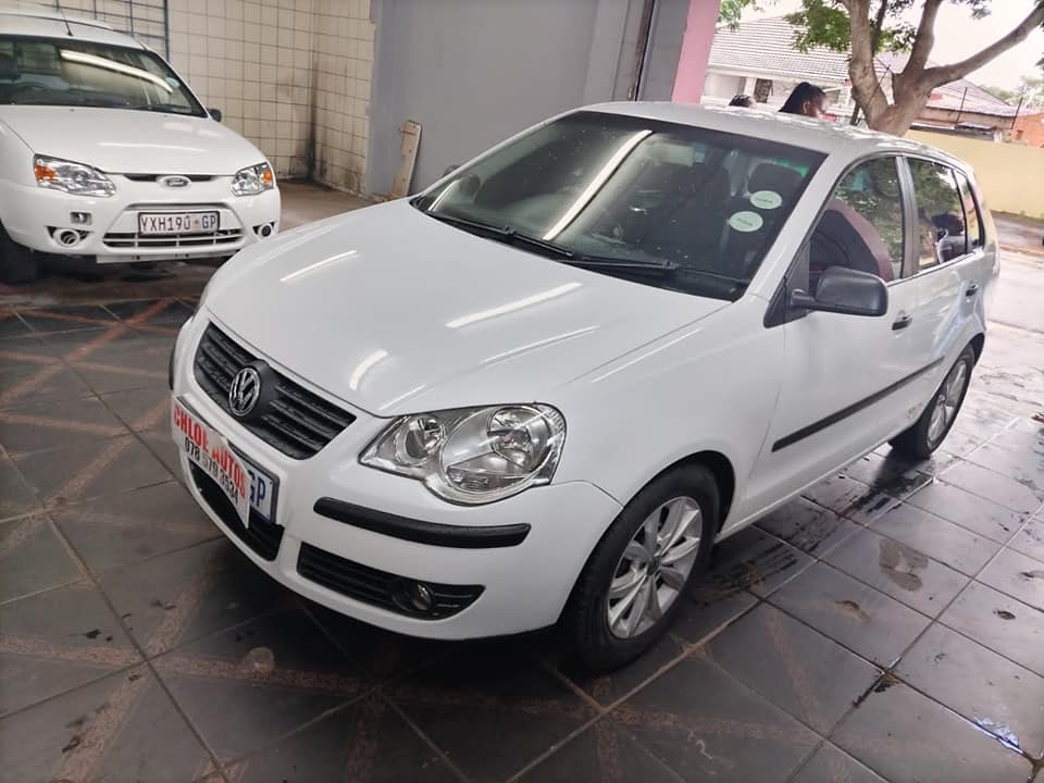 2004 VW POLO Butchwa 1.6  White, Manual, Petrol 123000km