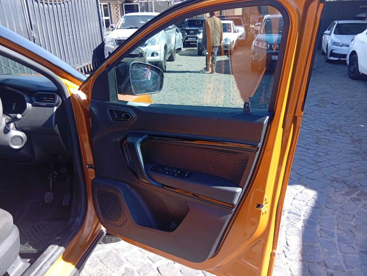 2023 Renault Kiger 1.0 Turbo Xtronic Auto Intens 5,4 / Automatic 7,000km Cl