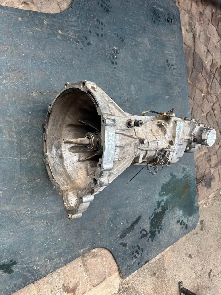 Mahindra Xylo 5 Speed Gearbox Available @Circle 7 Used Parts Call or WhatsApp 067 107 1116 - Private Seller