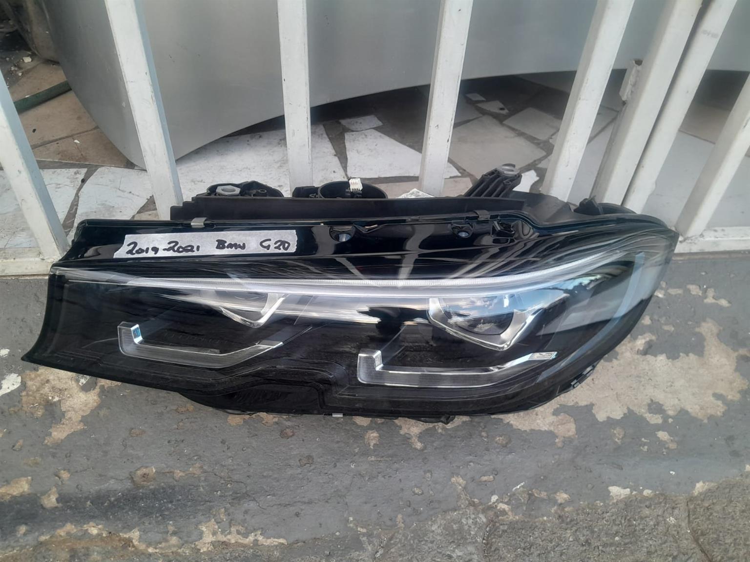2019-2021 BMW G20 LEFT SIDE HEADLIGHT FOR SALE - Private Seller 2019-2021 BMW G20 LEFT SIDE HEADLIGHT FOR SALE - Private Seller