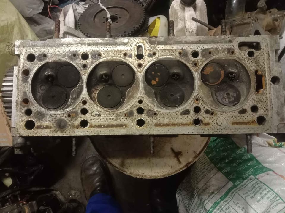 RENAULT KANGOO 1.4 8valves CYLINDER HEAD - Private Seller