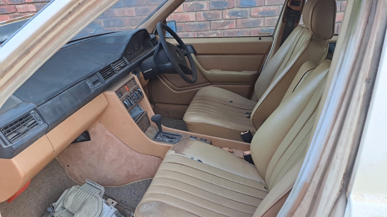 Mercedes 300E Shape Body - Private Seller