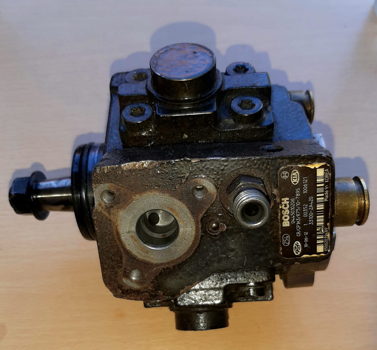 Diesel Pump - Hyundai / Kia 33100-2A420 - Private Seller