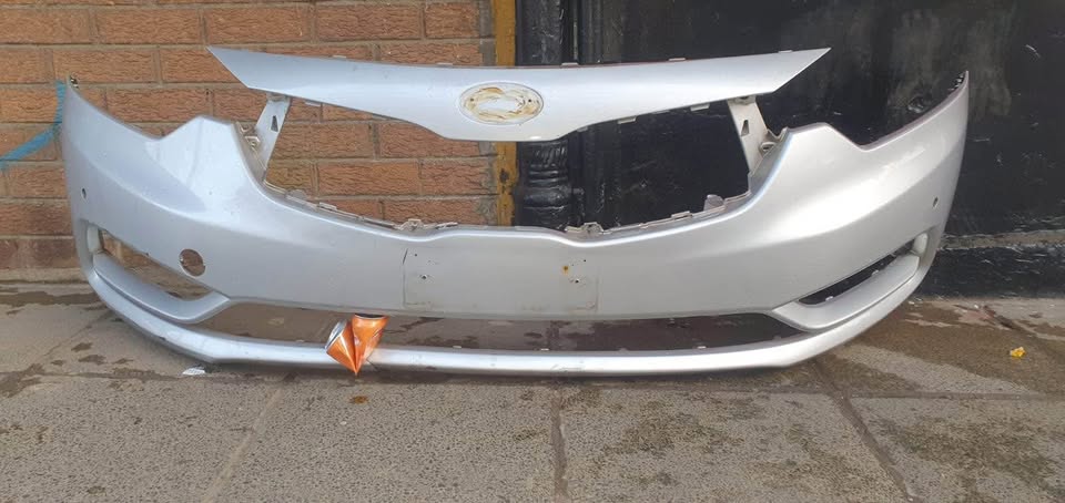 Kia Cerato sedan bumper - Private Seller Kia Cerato sedan bumper - Private Seller
