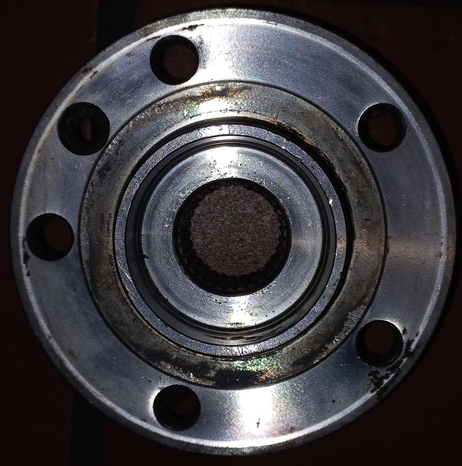 Alfa 159 3.2 v6 Q4 - 2006 wheel bearing - Private Seller Alfa 159 3.2 v6 Q4 - 2006 wheel bearing - Private Seller