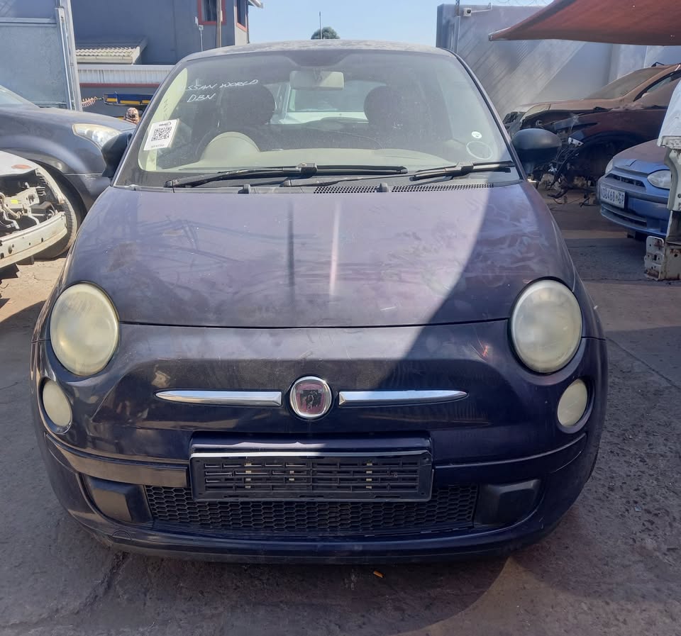 FIAT 500 STRIPPING FOR SPARES