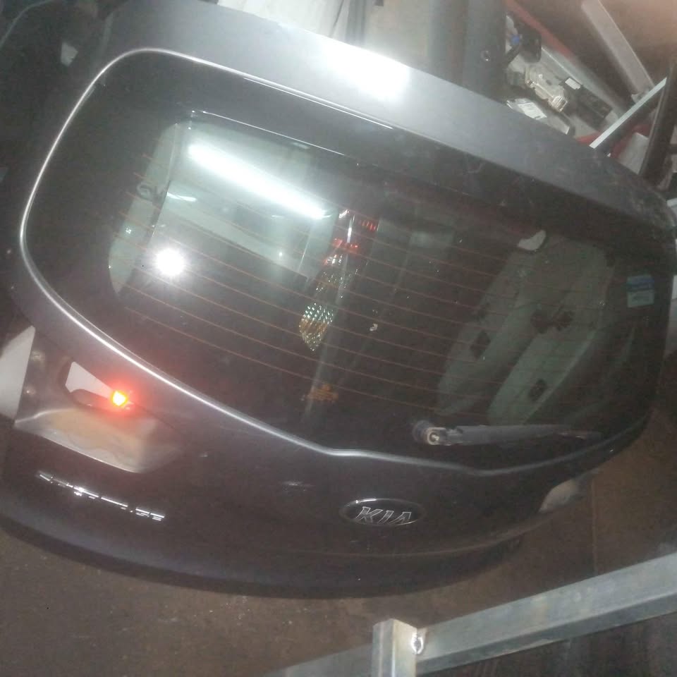 Kia Sportage tailgate 2015 - Private Seller