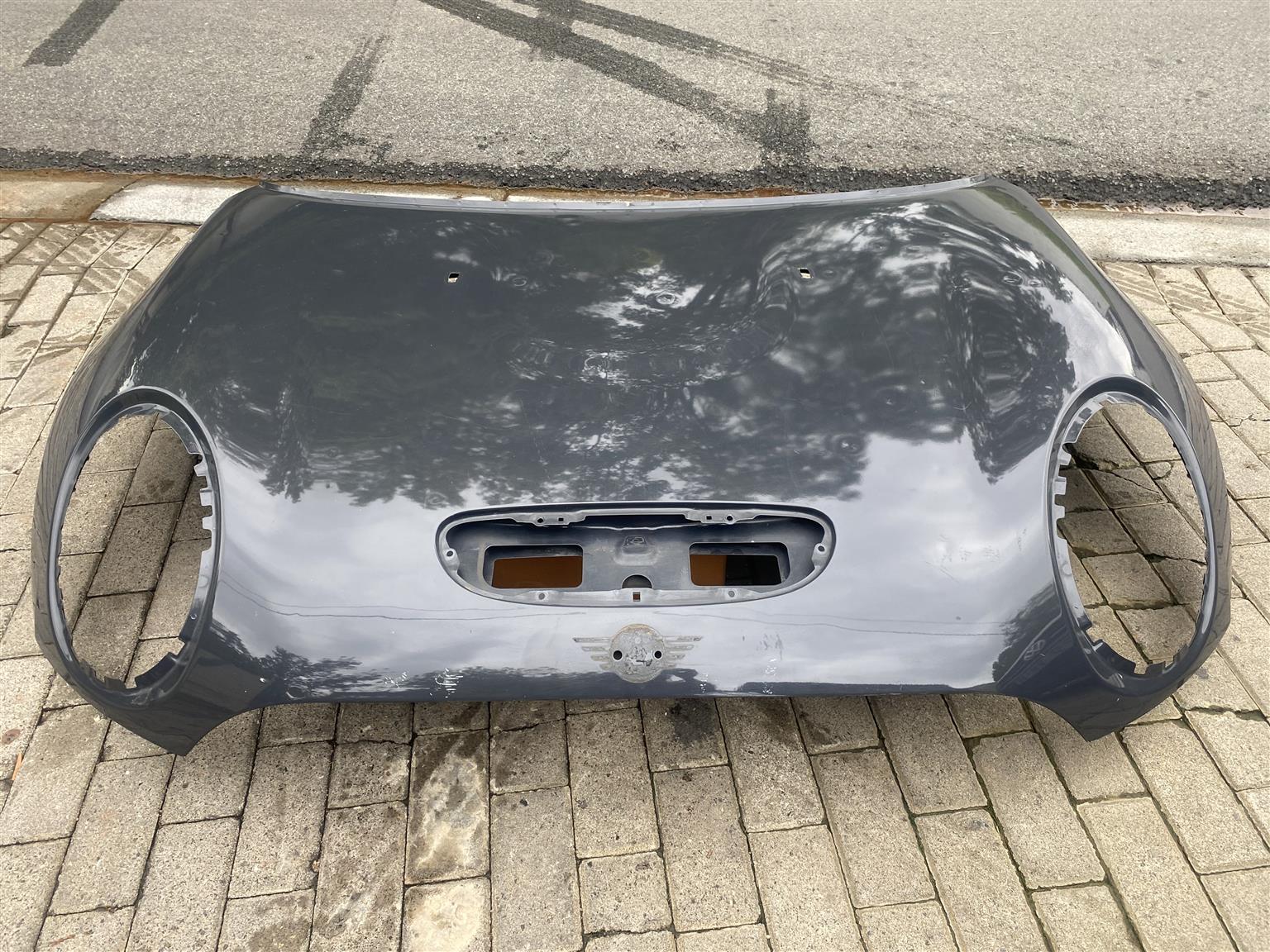 2017 MINI CLUBMAN COOPER BONNET FOR SALE. IN EXCELLENT CONDITION - Private Seller