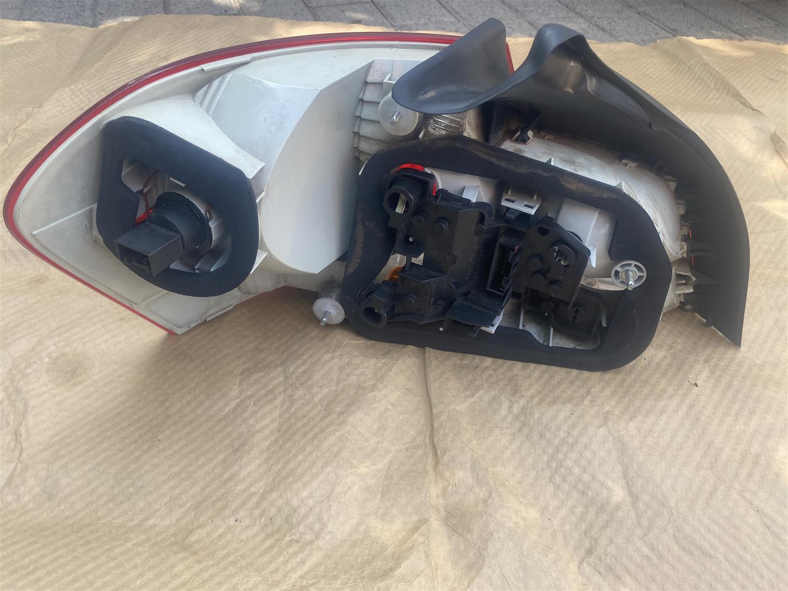 2014 BMW 1 SERIES E82 COUPE LED TAIL LIGHT RIGHT SIDE FOR SALE