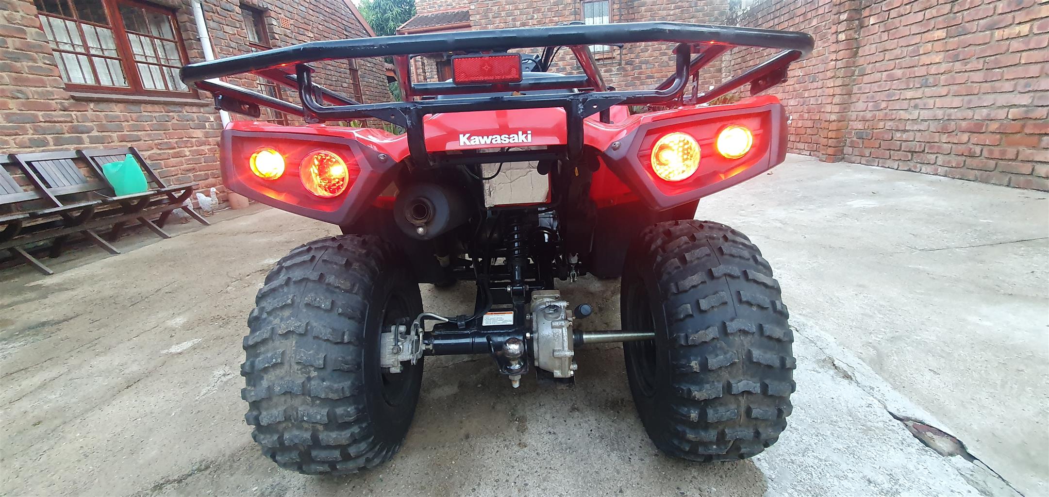 2021 Brute Force 300cc 4x2