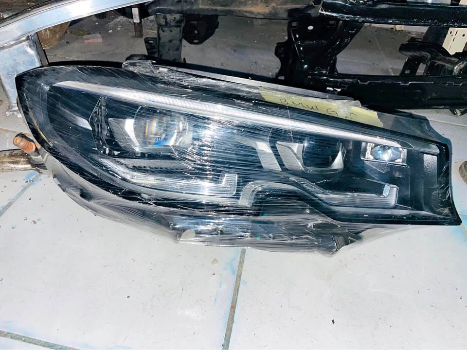 BMW 3 series G20/G21 LED headlight 2019/23 - Private Seller BMW 3 series G20/G21 LED headlight 2019/23 - Private Seller