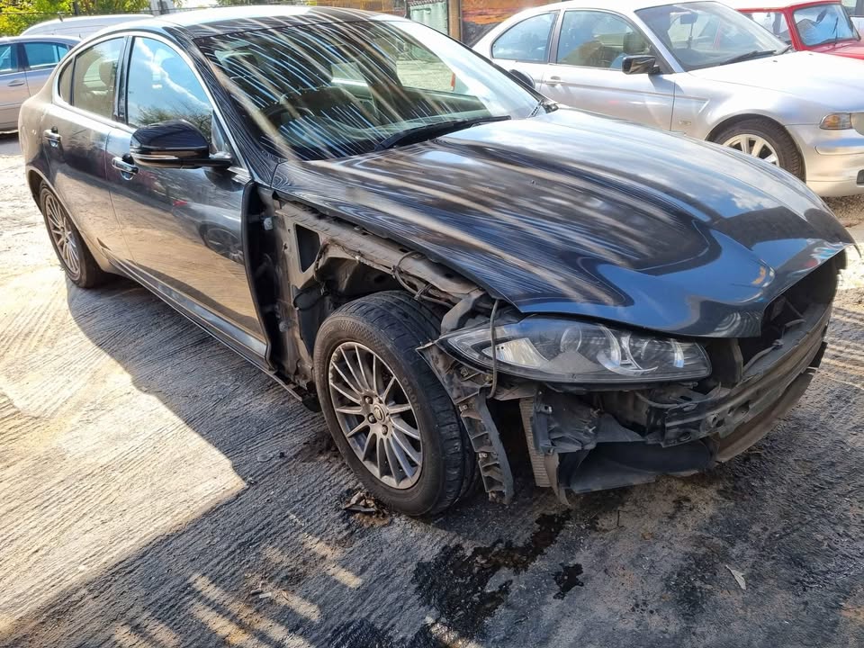 2012 Jaguar xf 2.2d stripping as spares face-lift