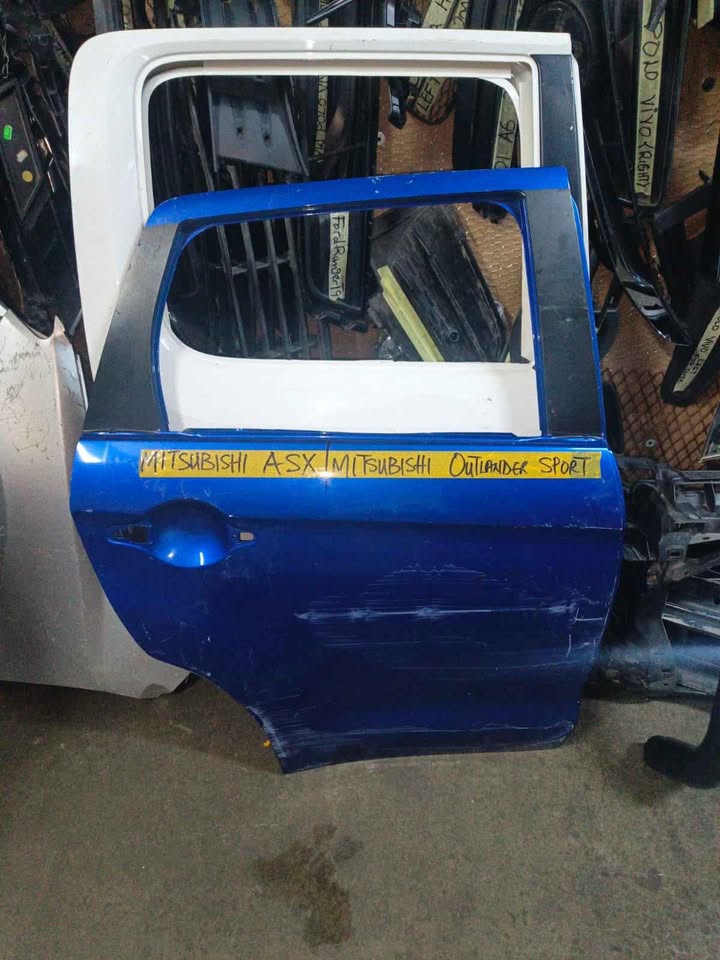 Mitsibushi Outlander/ Asx right back door