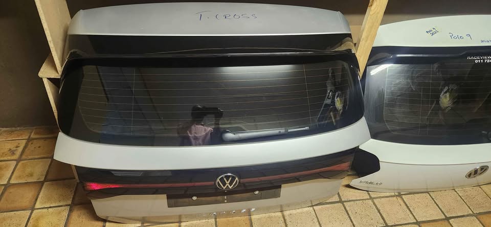 Volkswagen T cross complete Tailgate - Private Seller Volkswagen T cross complete Tailgate - Private Seller