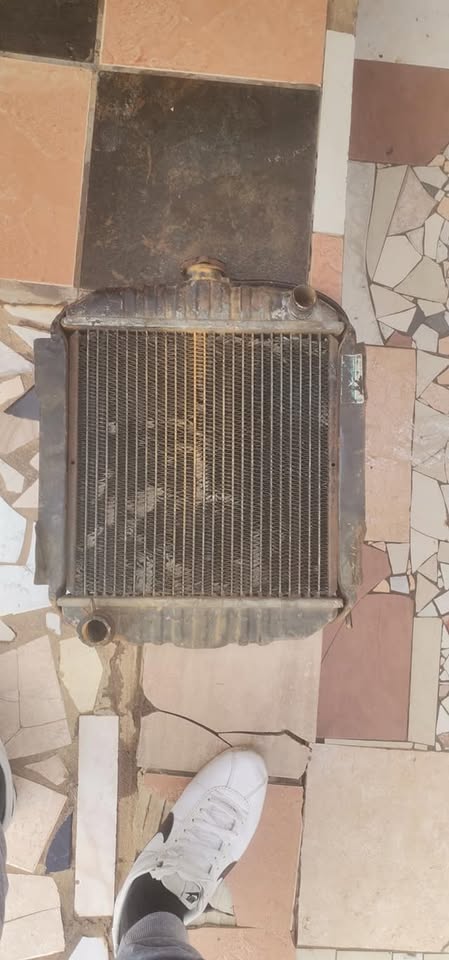 Nissan 1400 1 tonner radiator - Private Seller