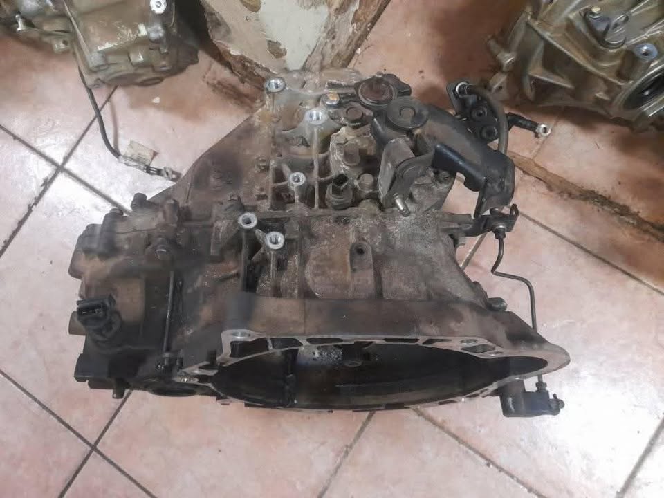 HYUNDAI ACCENT MANUAL GEARBOX - Private Seller