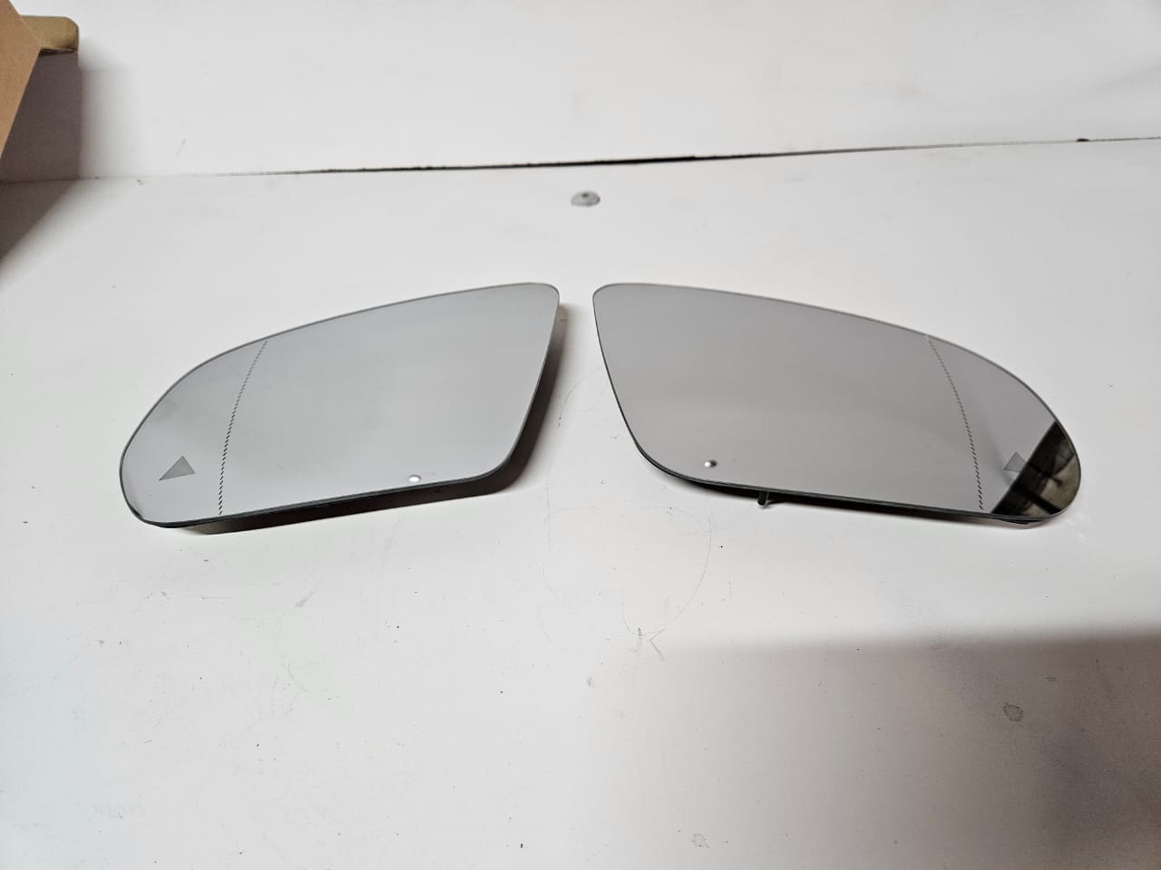 NEW MERCEDES W205 DOOR MIRROR GLASS - Private Seller NEW MERCEDES W205 DOOR MIRROR GLASS - Private Seller