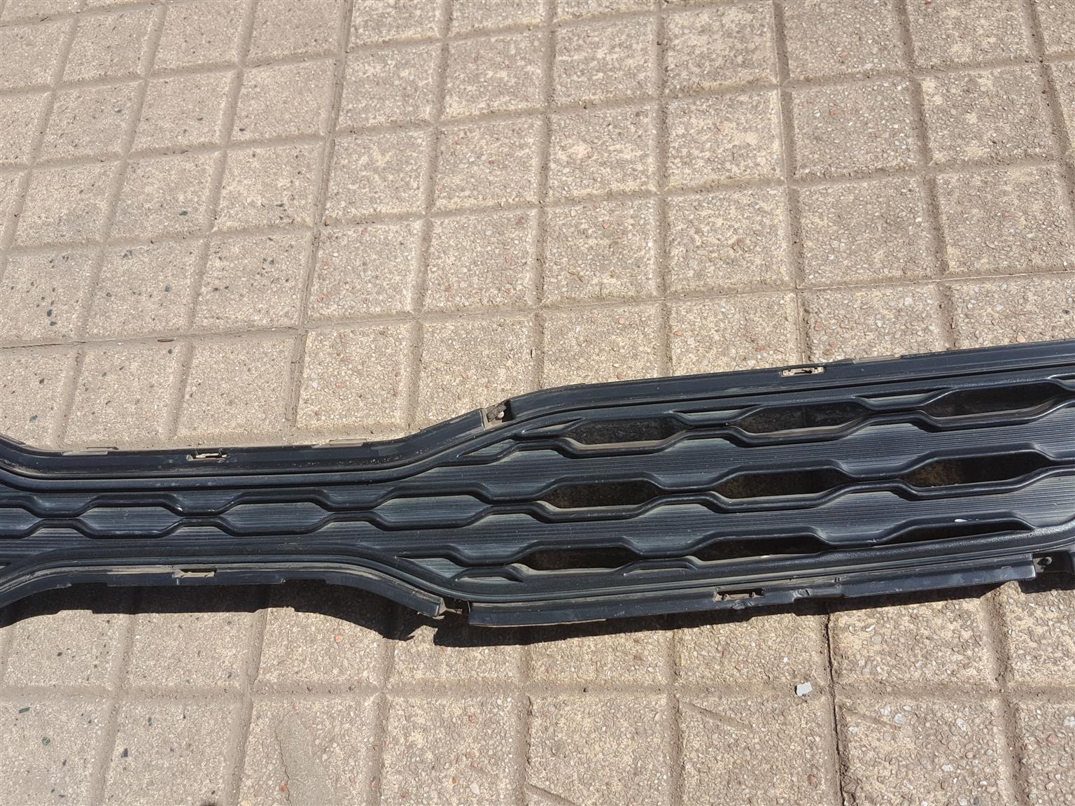 Kia Rio Mk3 Main Grill - Private Seller Kia Rio Mk3 Main Grill - Private Seller