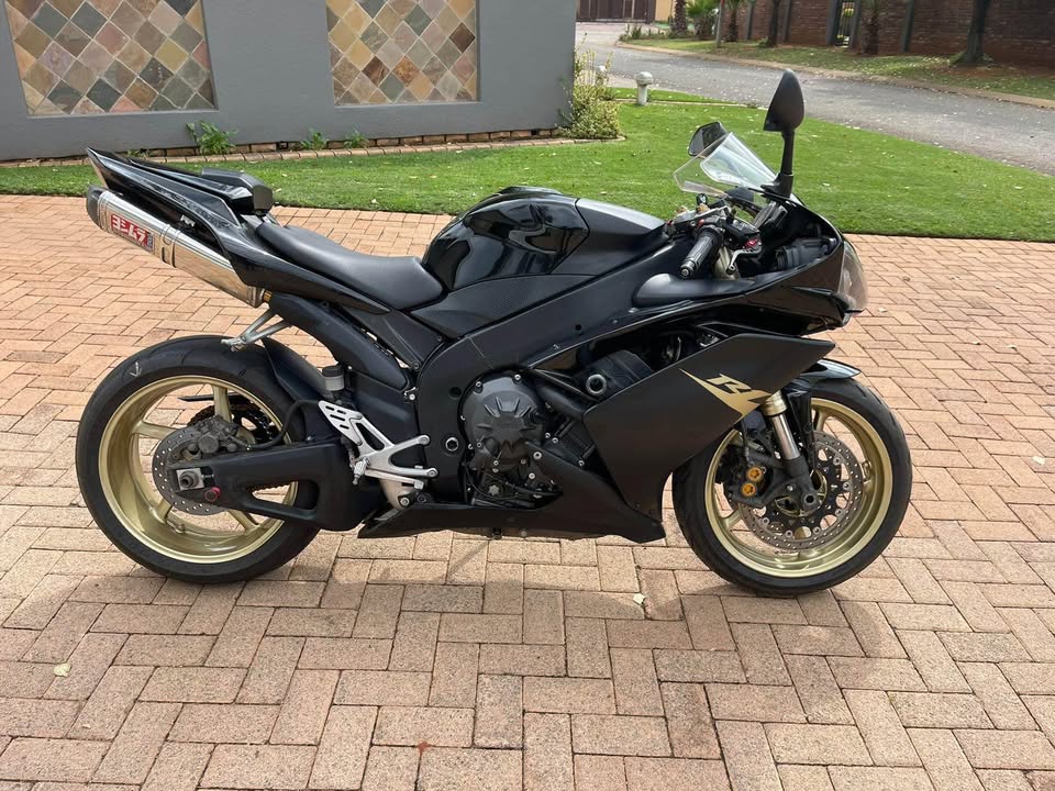 07 YAMAHA R1 - Private Seller 07 YAMAHA R1 - Private Seller