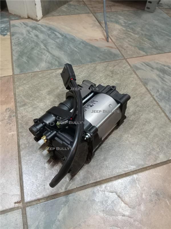 Brand New Stock Jeep Grand Cherokee WK2 Air Suspension Pump - Private Seller Brand New Stock Jeep Grand Cherokee WK2 Air Suspension Pump - Private Seller