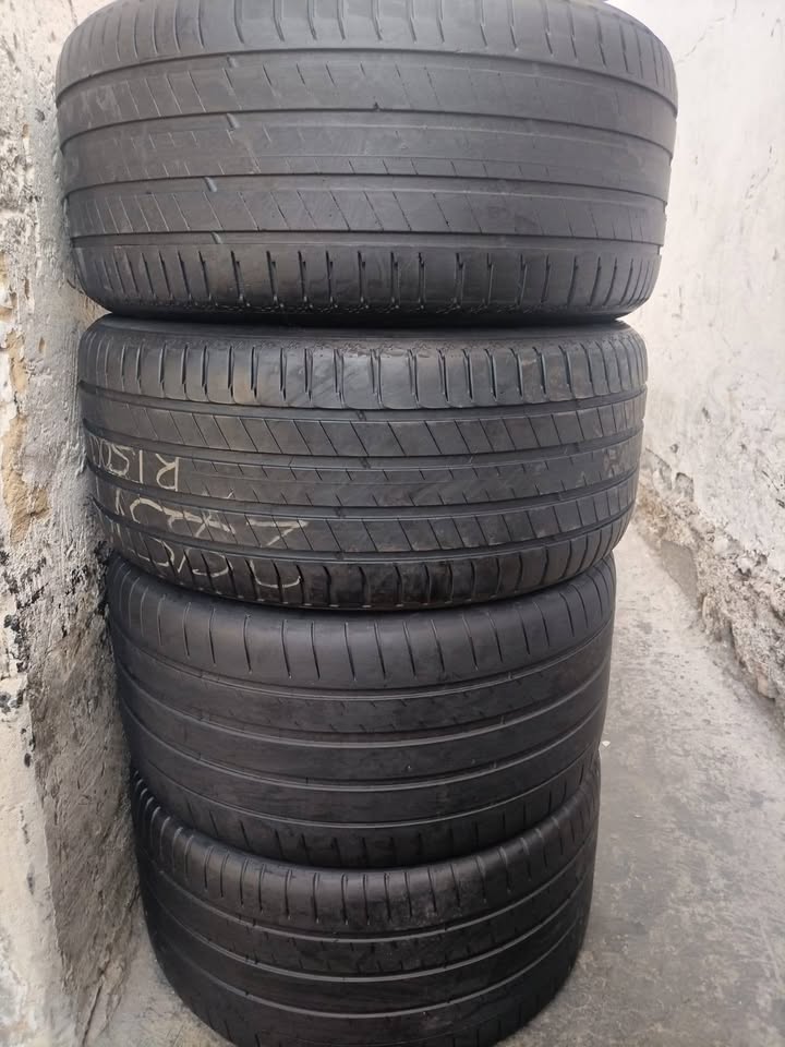 Set of 285/40/20 & 315/35/20 Michelin 4S  normal tyres - Private Seller