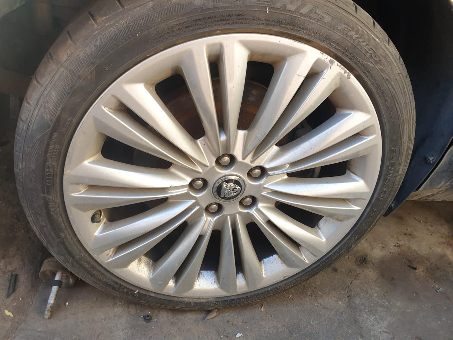 2013 Jaguar XF 2.0 Si4 R19 Used Original Rims For Sale