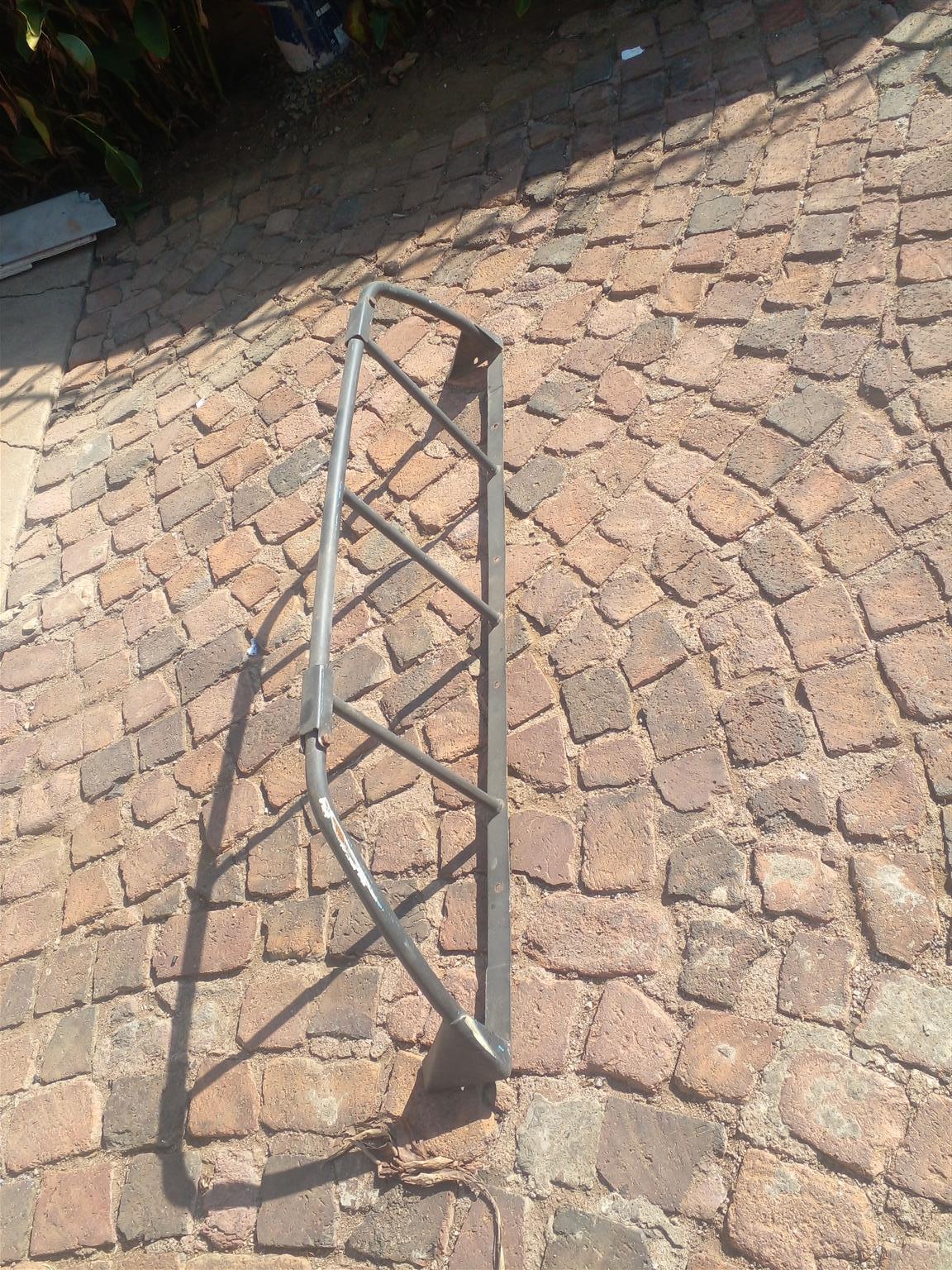 Ford Corina bakkie loadbin bar - Private Seller