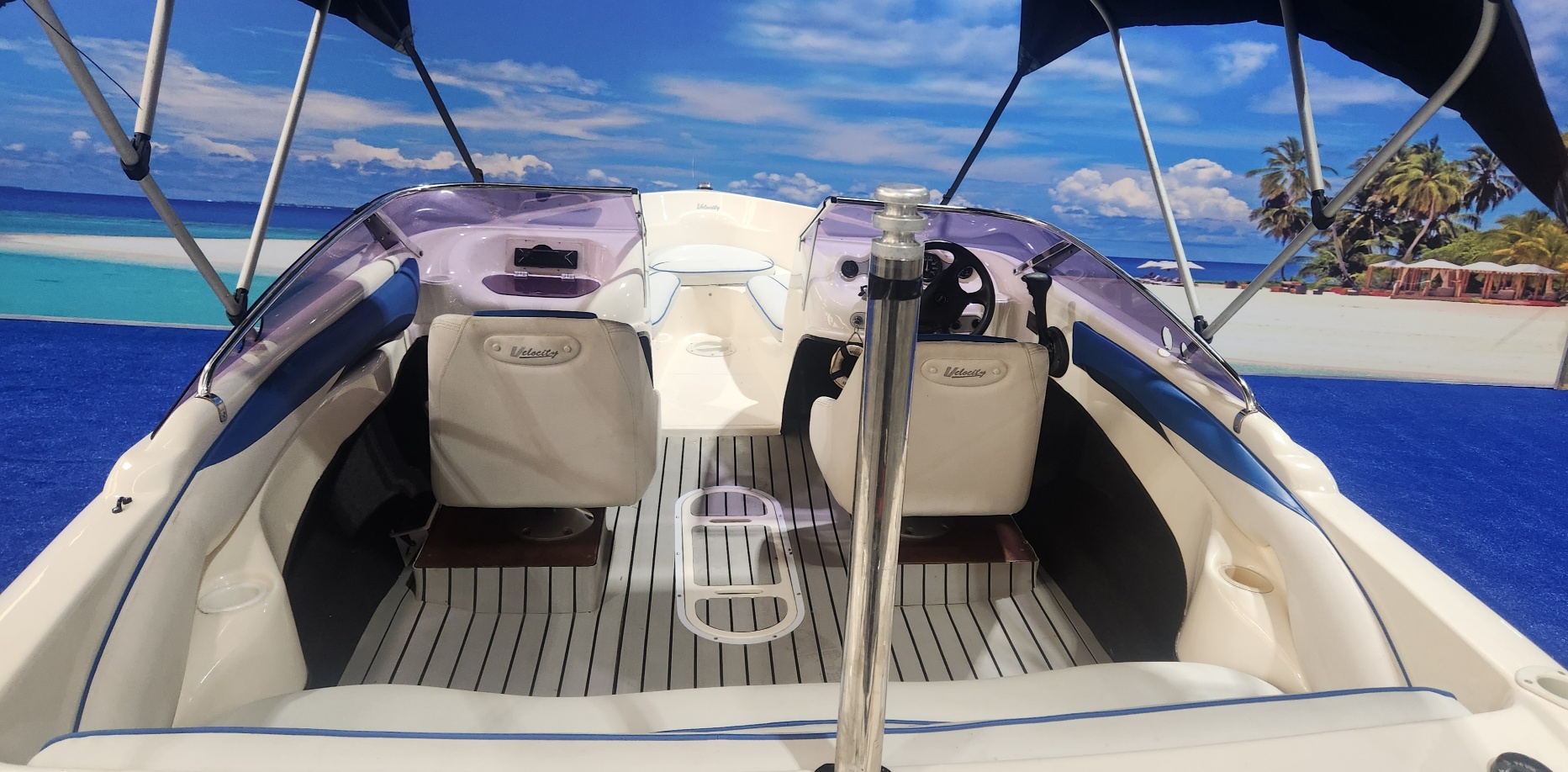 VIKING VELOCITY 18 FT ON TRAILER 200 HP MERCURY EFI