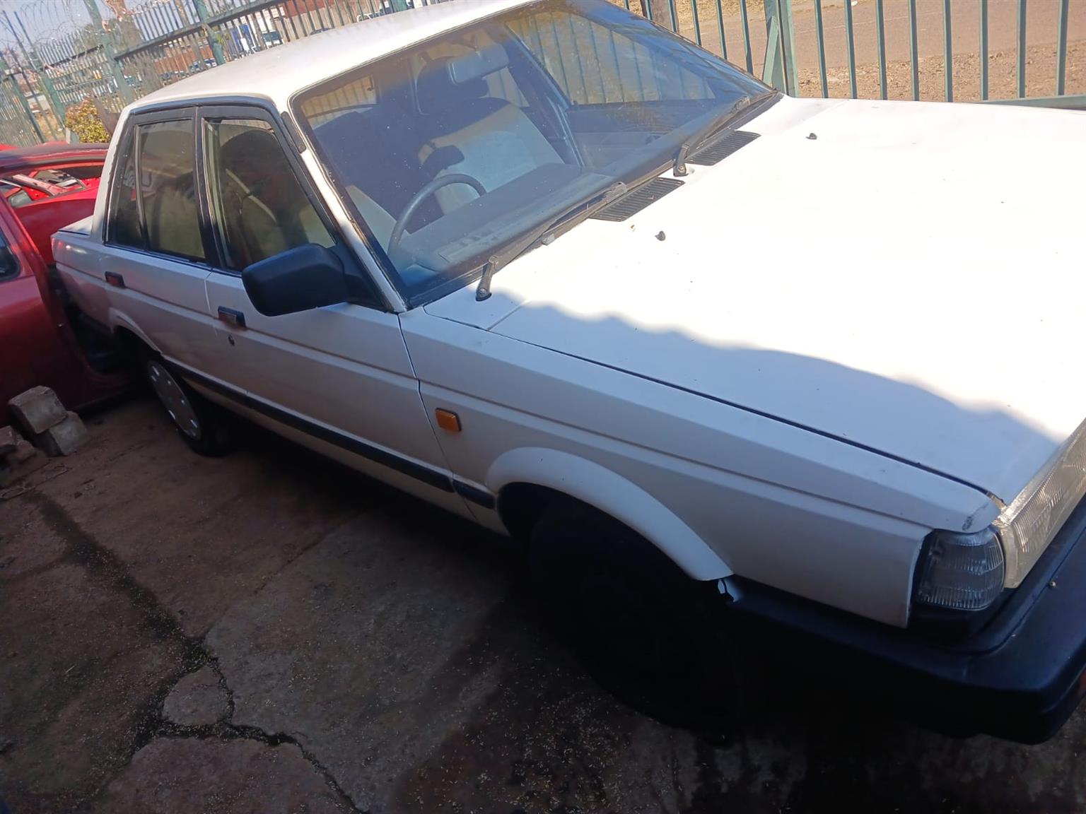 NISSAN SENTRA BOX SHAPE 1500 E25 FOR STRIPPING FOR SALE CALL FOR INFO - Private Seller