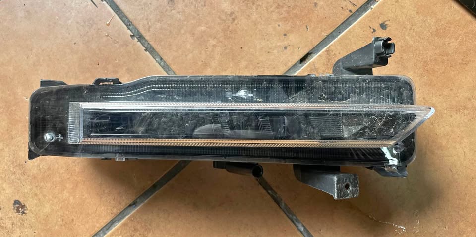 Chery Tiggo 8 Pro fog light - Private Seller Chery Tiggo 8 Pro fog light - Private Seller