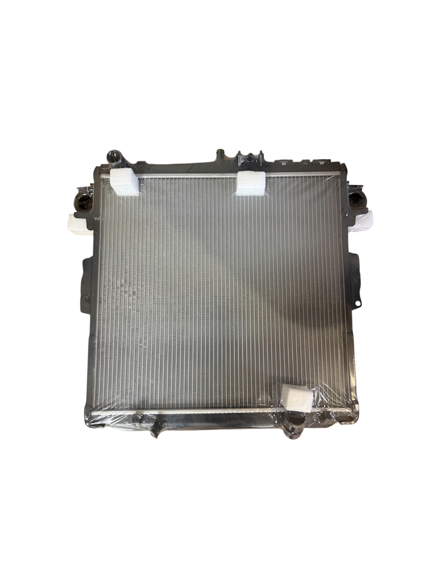 Landcruiser FJ79 4.5 V8 Radiator - Private Seller Landcruiser FJ79 4.5 V8 Radiator - Private Seller