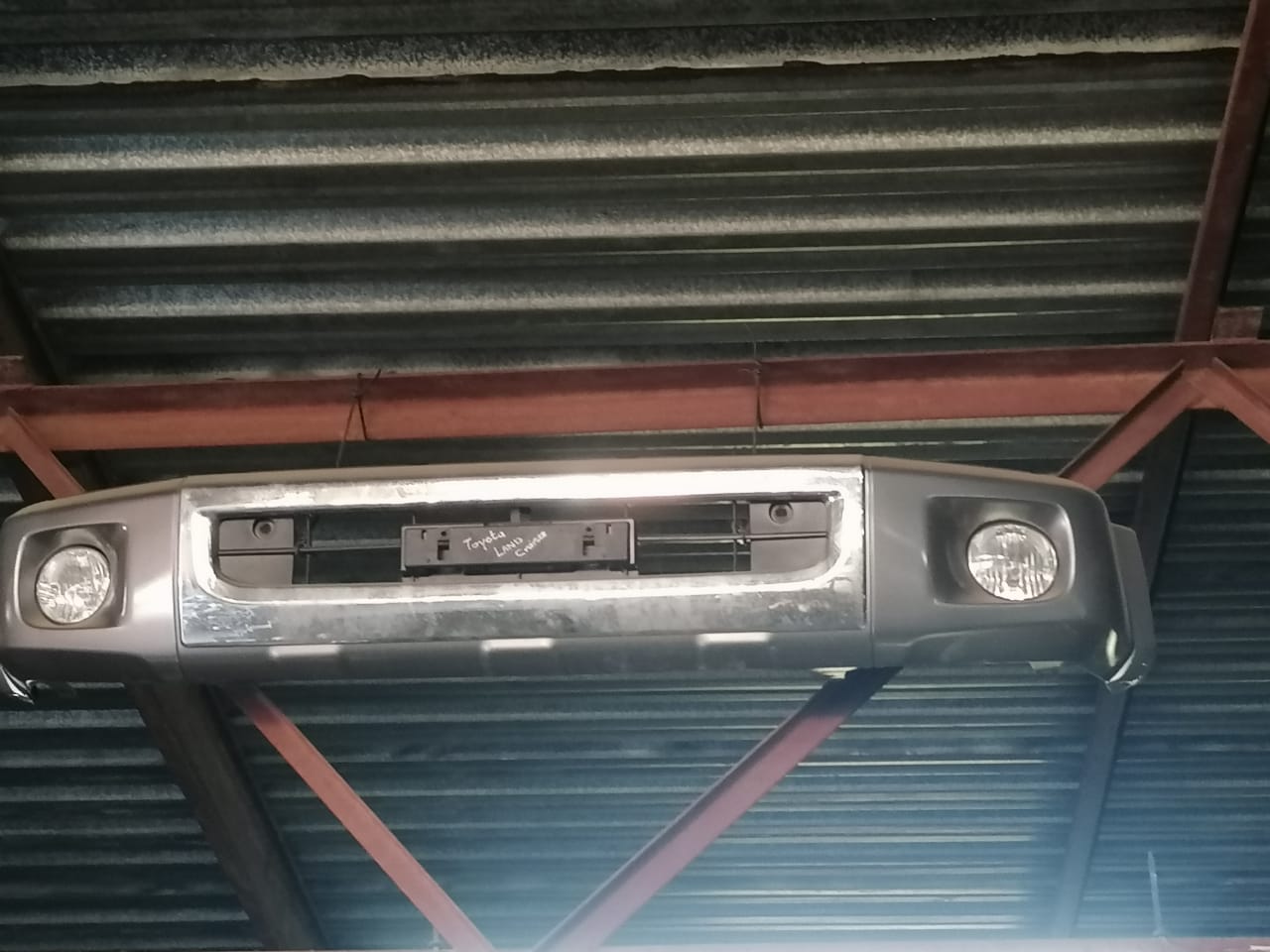 Toyota land cruiser front bumper for sale - Private Seller