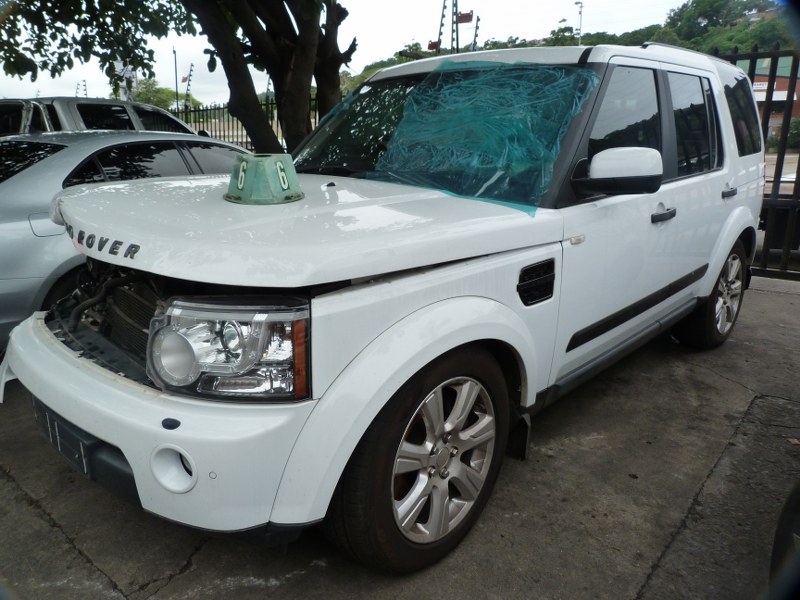 Land Rover Discovery 4 3.0 SD V6 SE AT White - 2012 - Private Seller Land Rover Discovery 4 3.0 SD V6 SE AT White - 2012 - Private Seller