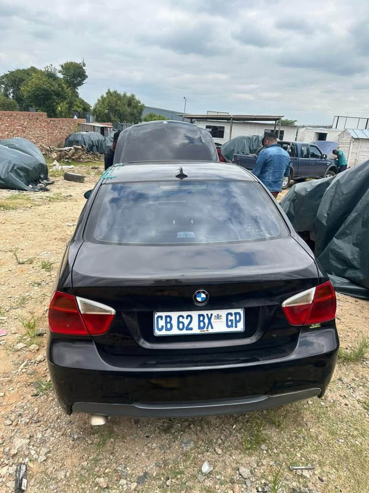 BMW E90 320d N47 AUTO 2007 STRIPPING - Private Seller BMW E90 320d N47 AUTO 2007 STRIPPING - Private Seller