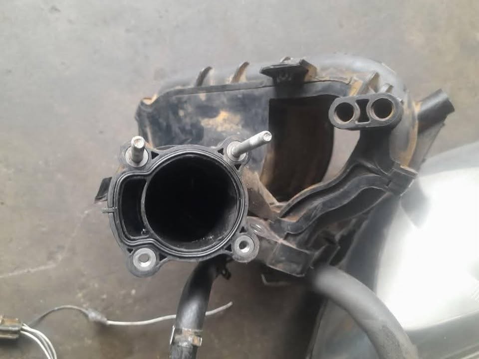 KIA PICANTO 1.2 INTAKE MANIFOLD AVAILABLE - Private Seller KIA PICANTO 1.2 INTAKE MANIFOLD AVAILABLE - Private Seller