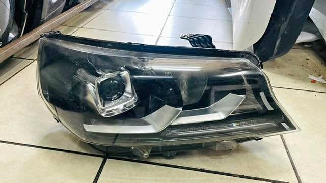Peugeot Landtrek headlight - Private Seller Peugeot Landtrek headlight - Private Seller