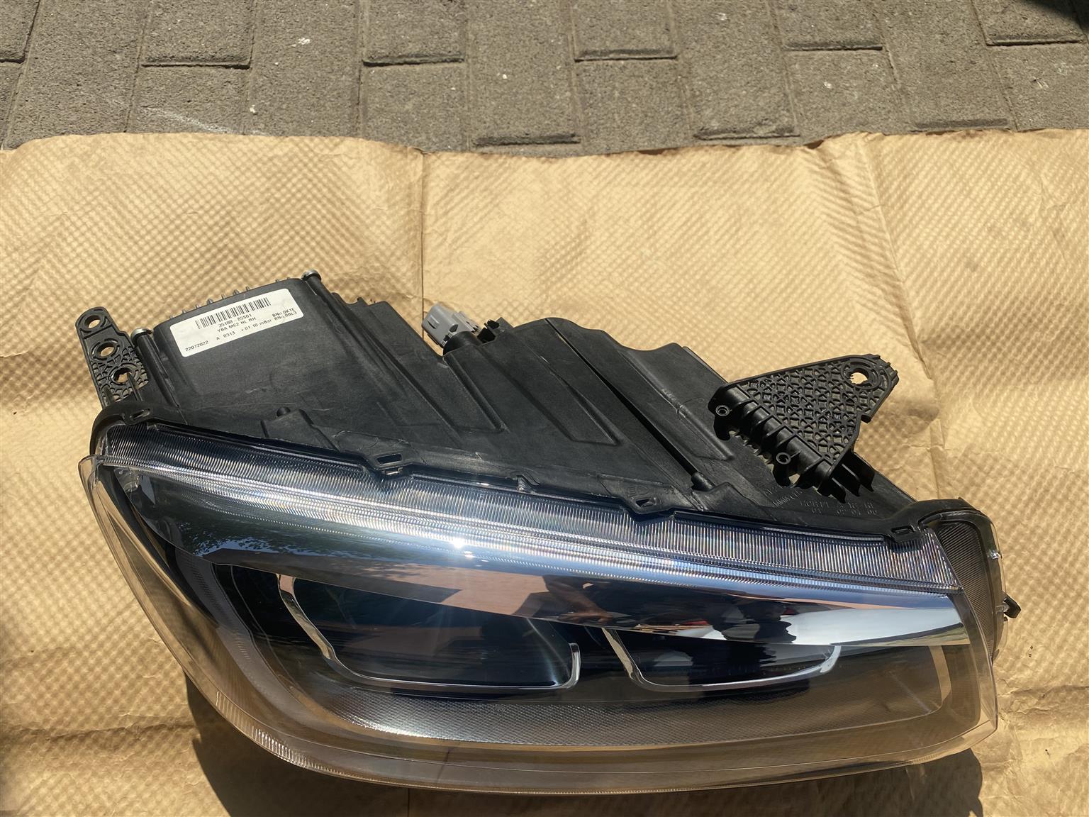 2022 TOYOTA URBAN CRUISER FULL LED HEADLIGHT RIGHT SIDE FOR SALE