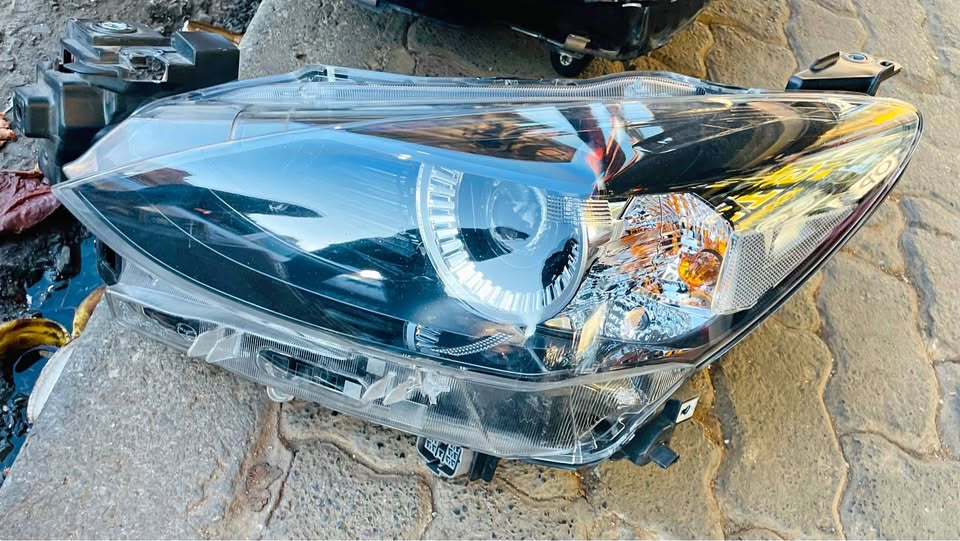 Mazda 2 headlight - Private Seller Mazda 2 headlight - Private Seller