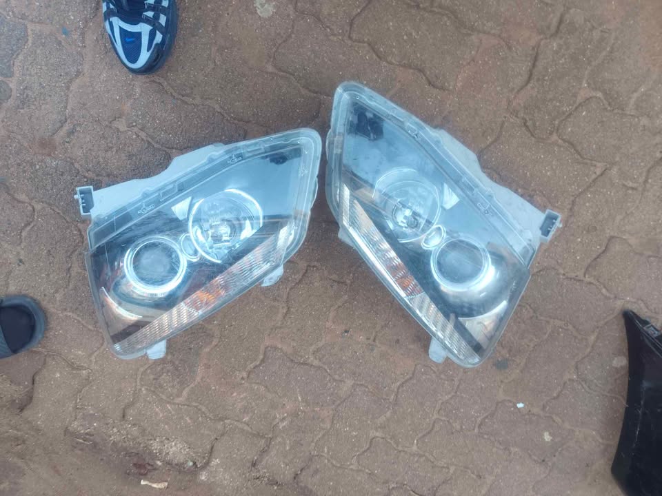Isuzu dmax headlights - Private Seller Isuzu dmax headlights - Private Seller