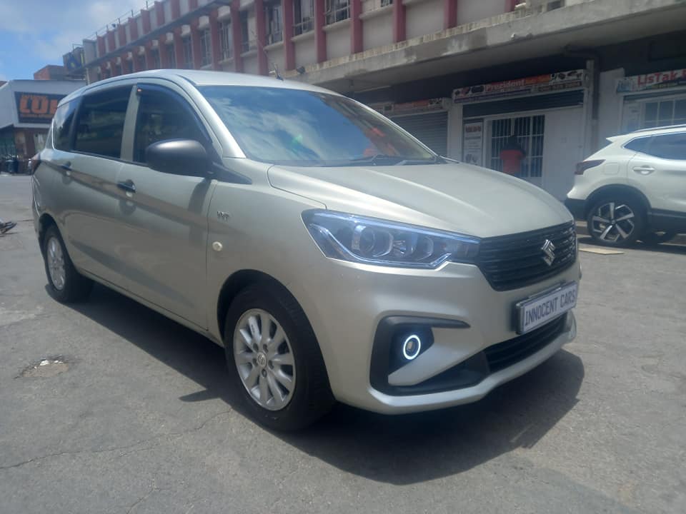 2019 SUZUKI ERTIGA 1.5 PETROL, MANUAL TRANSMISSION, SILVER GOLD COLOR, MILEAGE 85000KM